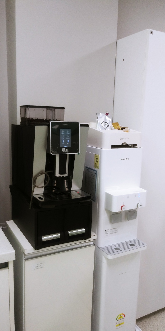 235149625_H2VmNzt3_b54a4184c08effd2adebfeca3bb0be797cb910f1.jpg 이미지크게보기